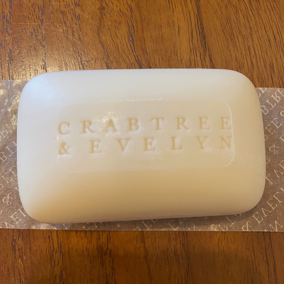 Rare Crabtree and Evelyn Summer Hill Scented Bath Soap - Picture 3 of 6